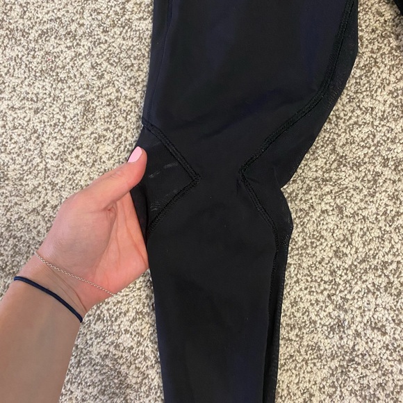 Lululemon Black High-Waisted Leggings - Picture 3 of 4